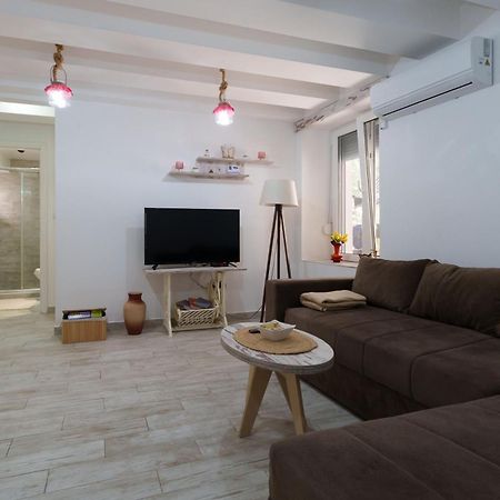Lara Free Parking Skadarlija Apartment เบลเกรด ภายนอก รูปภาพ